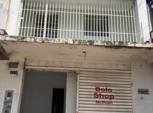 Sala comercial com apartamento sobre loja no setor Novo Horizonte