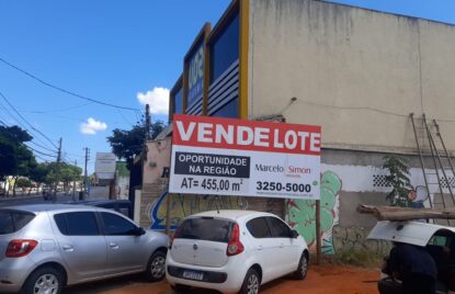 LOTE COM. JD. PLANALTO  AV. T-9