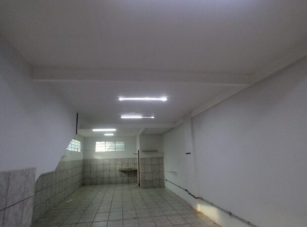 Sala comercial com 80 m² em Abadia de Goias-GO