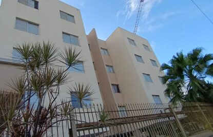 Apartamento com 03 quartos na Av. 85 no Ed. Dom Alessandro Setor Marista