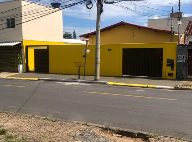 Casa para alugar com 03 quartos no Setor Rodoviário – Goiânia – GO